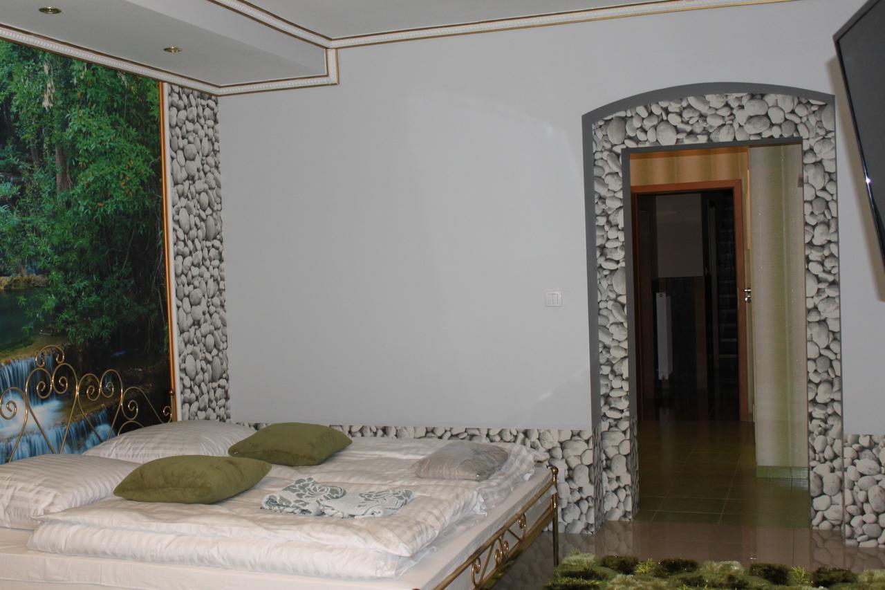 Palac Ogrodowa تارنوفسكي غوره المظهر الخارجي الصورة